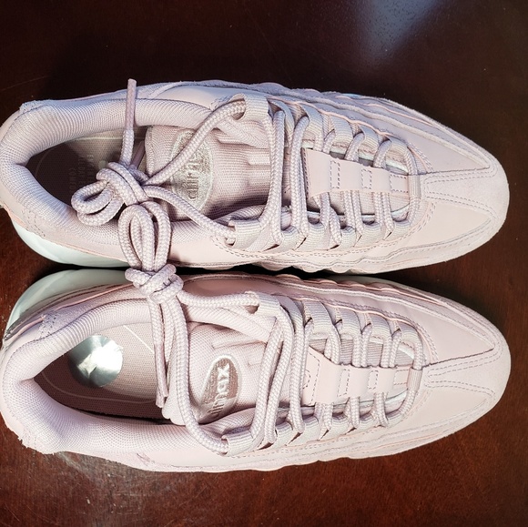 Nike Air Max 95 Plum Chalk 807443-503 - Picture 8 of 8